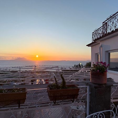 Hotel Dania Sorrento Luaran gambar