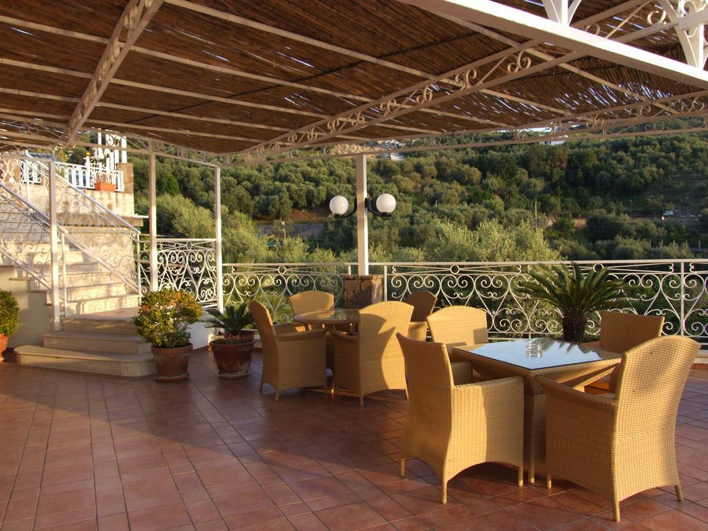 Hotel Dania Sorrento Luaran gambar