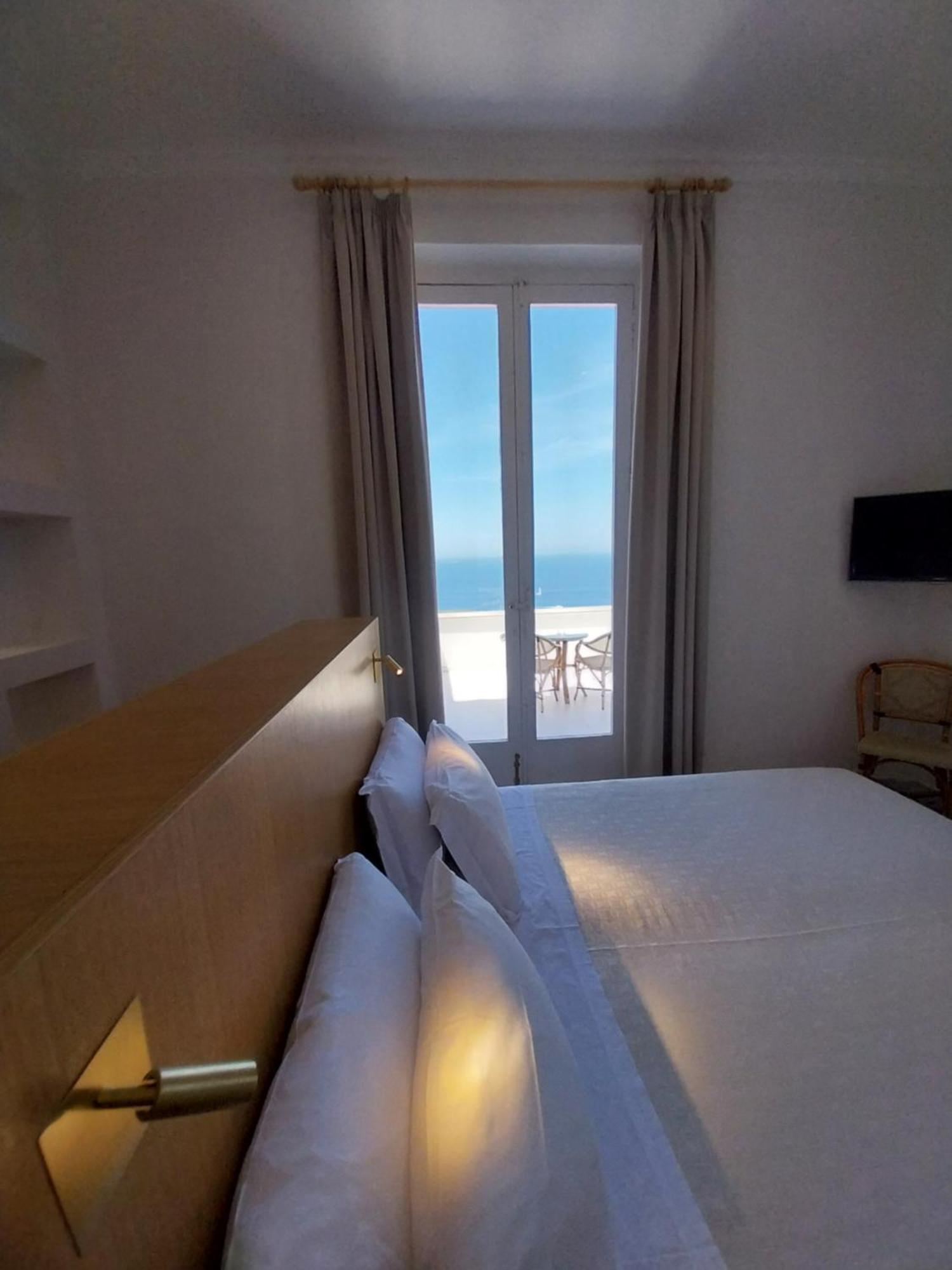 Hotel Dania Sorrento Luaran gambar