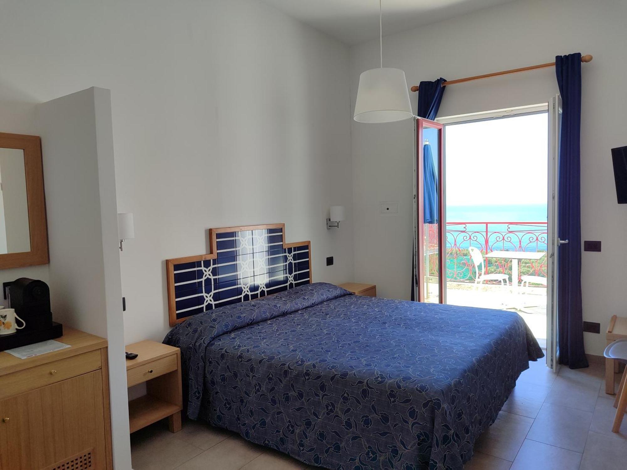 Hotel Dania Sorrento Luaran gambar